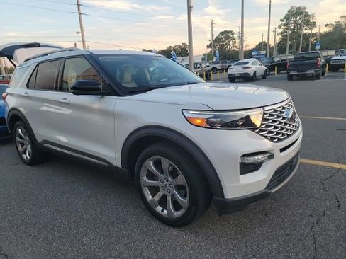 Used 2020 Ford Explorer Platinum w/ Premium Technology Package image 1