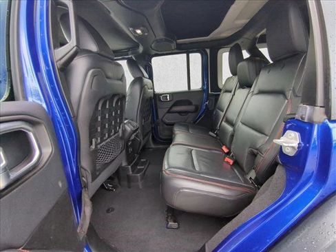 Used 2018 Jeep Wrangler Unlimited Rubicon image 18