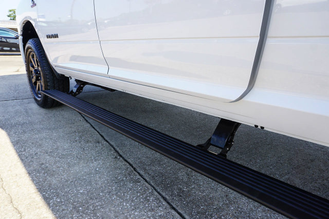 Used 2026 RAM 2500 Laramie AWD/4WD image 11