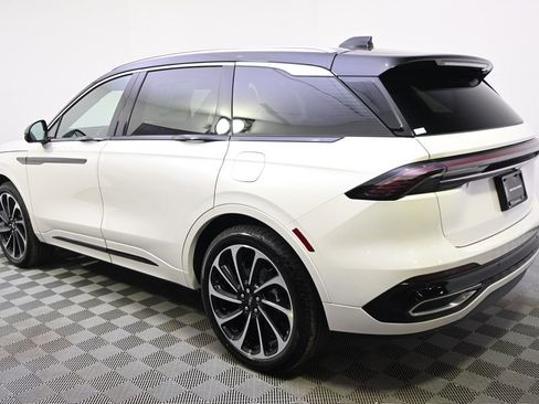 New 2026 Lincoln Nautilus Black Label image 3