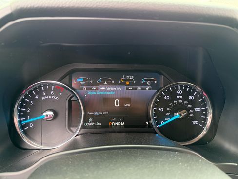 Used 2019 Ford Expedition Platinum image 14