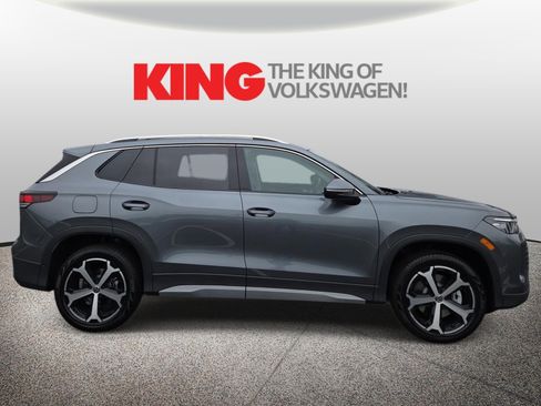 New 2026 Volkswagen Tiguan SE AWD/4WD image 2