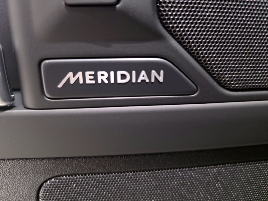 New 2026 Land Rover Defender 110 S AWD/4WD image 22