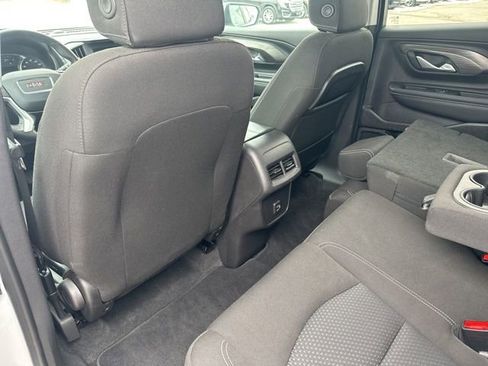 Used 2024 GMC Terrain SLE image 47
