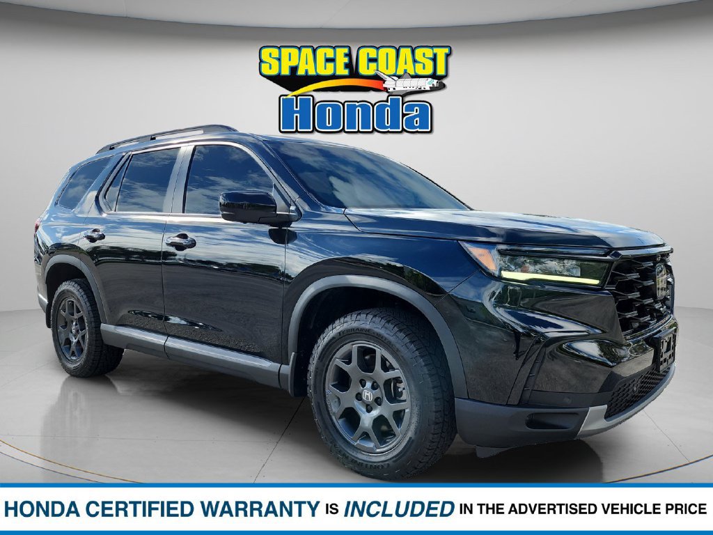 Certified 2025 Honda Pilot TrailSport image 1