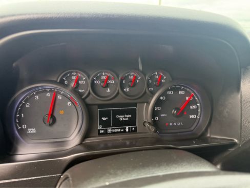 Used 2019 Chevrolet Silverado 1500 Custom Trail Boss w/ Custom Convenience Package AWD/4WD image 11