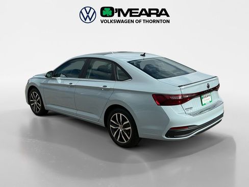 New 2026 Volkswagen Jetta SE FWD image 3