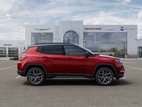 New 2026 Jeep Compass Limited image 32