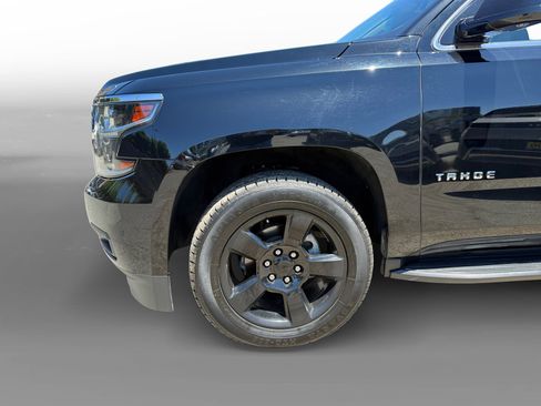 Used 2019 Chevrolet Tahoe LT w/ Luxury Package AWD/4WD image 9