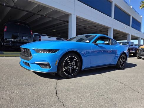 Used 2025 Ford Mustang Coupe image 2