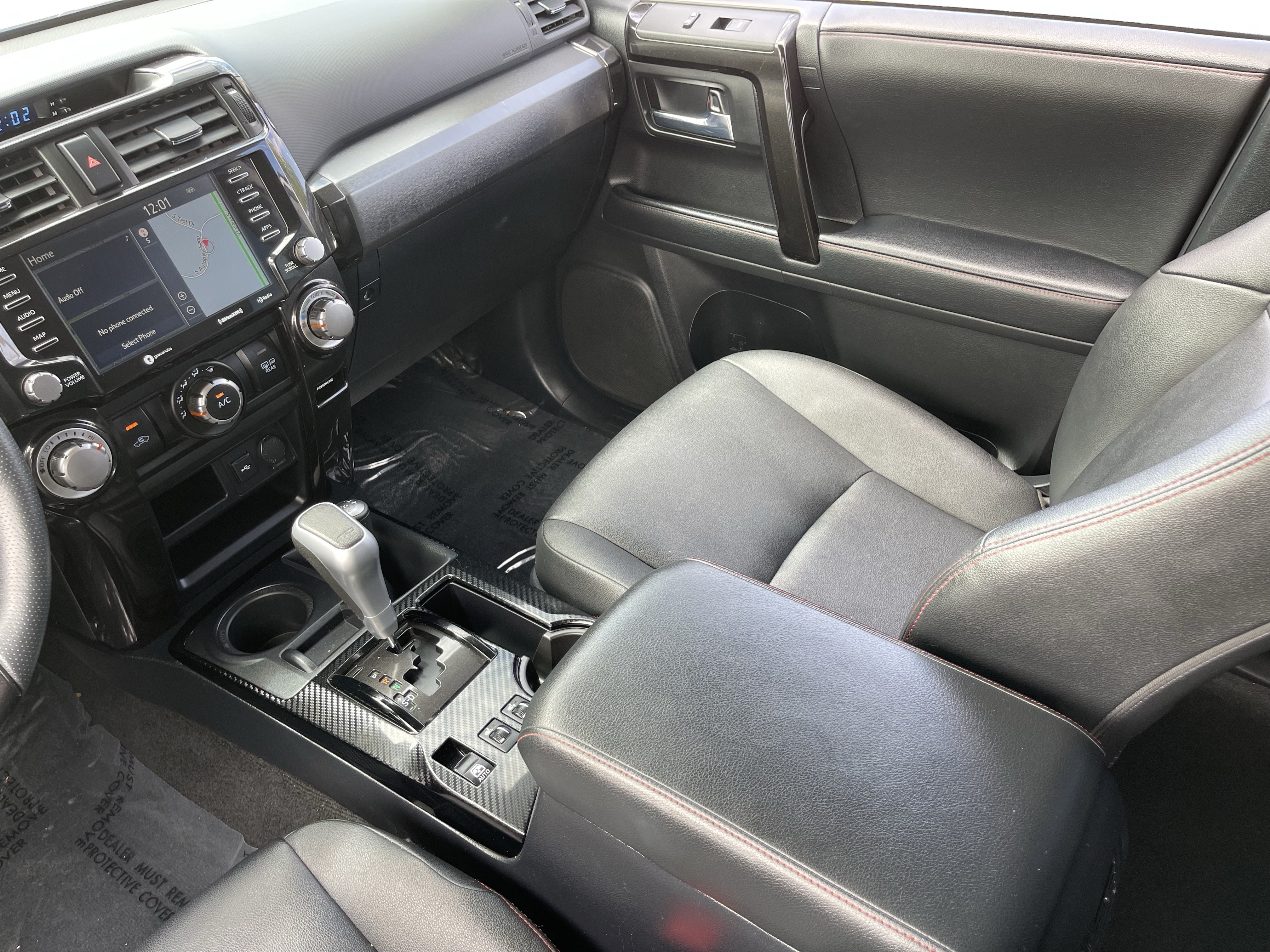 Used 2020 Toyota 4Runner TRD Off-Road Premium AWD/4WD image 15
