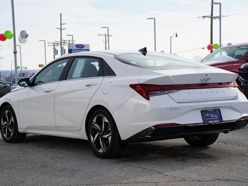 Used 2023 Hyundai Elantra Limited image 5