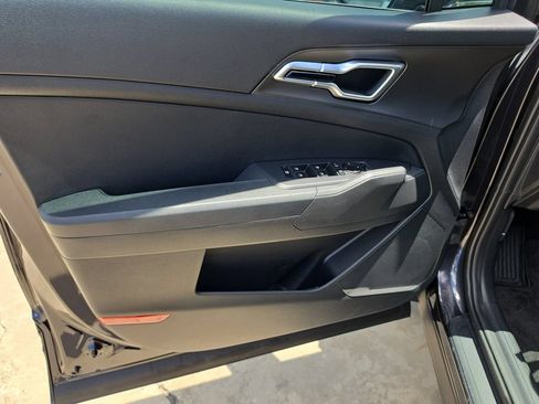 New 2026 Kia Sportage LX FWD image 17