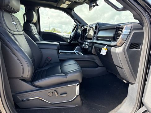 New 2026 Ford F250 Platinum image 24