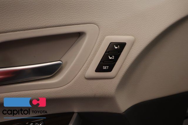 Certified 2022 Toyota Sienna Limited AWD/4WD image 13