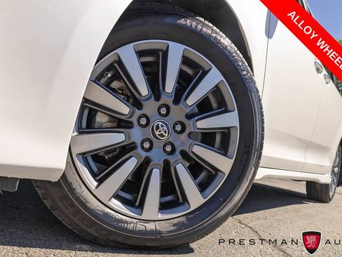 Used 2020 Toyota Sienna Limited FWD image 15