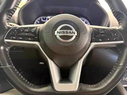 Used 2022 Nissan Sentra SV image 39