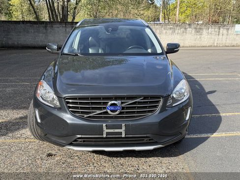 Used 2015 Volvo XC60 T5 Premier w/ Proximity Package image 2