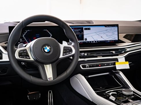 New 2026 BMW X6 xDrive40i image 4