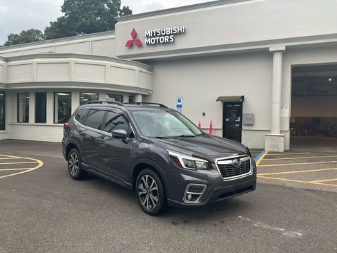 Used 2021 Subaru Forester Limited AWD/4WD image 5