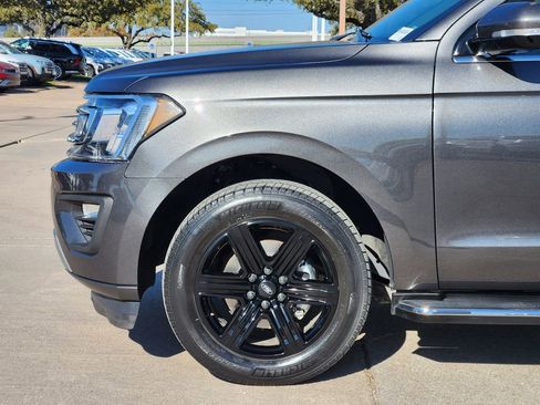 Used 2021 Ford Expedition XLT image 9