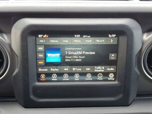 Used 2021 Jeep Wrangler Unlimited Sport image 16