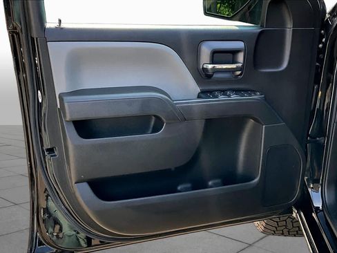 Used 2018 Chevrolet Silverado 1500 Custom w/ Trailering Package AWD/4WD image 21