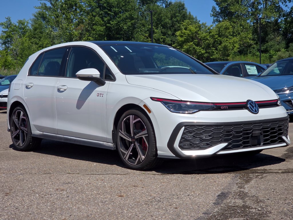 New 2026 Volkswagen GTI SE FWD image 2