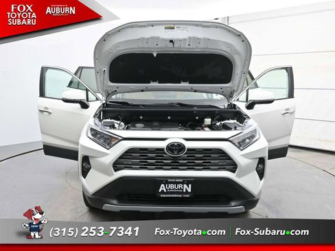 Used 2021 Toyota RAV4 Limited image 3