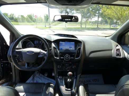 Used 2016 Ford Focus ST w/ Equipment Group 402A FWD image 43