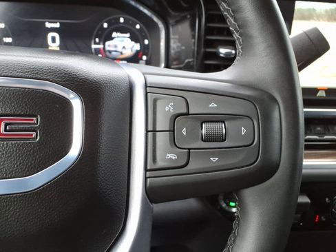 Certified 2025 GMC Sierra 1500 Elevation image 21