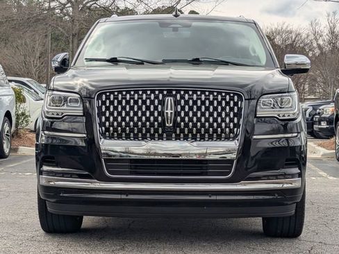 Certified 2022 Lincoln Navigator L Black Label image 10