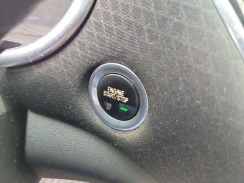 Used 2017 Chevrolet Malibu LT image 21