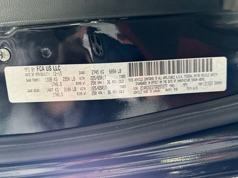 Used 2016 Dodge Grand Caravan R/T FWD image 24