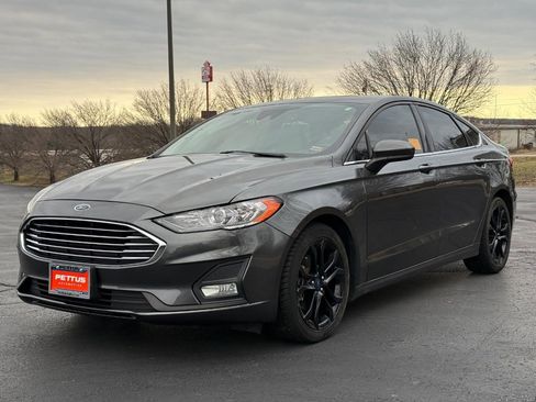 Used 2020 Ford Fusion SE w/ Equipment Group 151A image 8
