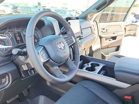 Used 2026 RAM 2500 Big Horn AWD/4WD image 5