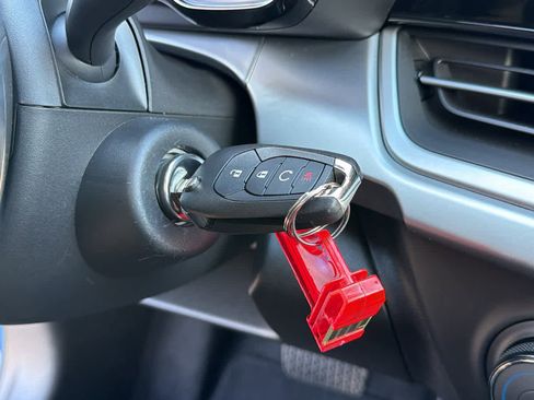 Used 2024 Chevrolet Trax RS w/ Driver Confidence Package image 17