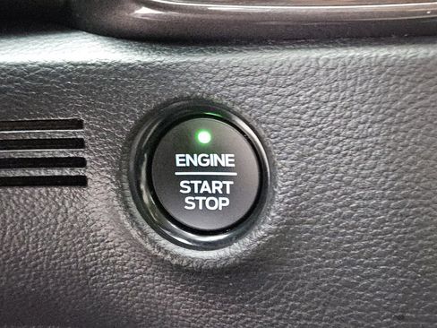 Certified 2019 Ford Ranger Lariat w/ Equipment Group 501A Mid image 26