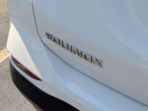 Used 2022 Chevrolet Equinox LS w/ LS Convenience Package image 9