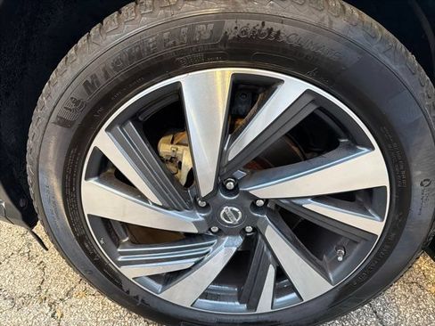 Used 2017 Nissan Murano Platinum w/ Platinum Technology Package FWD image 39