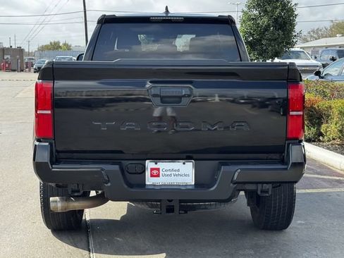 Used 2024 Toyota Tacoma TRD Sport image 8