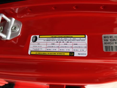 Used 2024 Jeep Wrangler Unlimited Rubicon 392 image 39