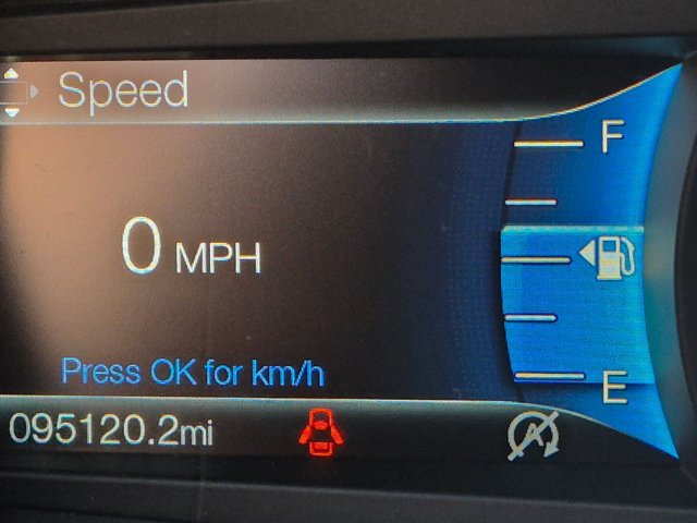 Used 2018 Ford Fusion SE w/ Fusion SE Technology Package FWD image 10