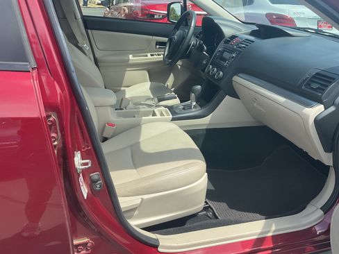 Used 2013 Subaru Crosstrek 2.0i Limited AWD/4WD image 12
