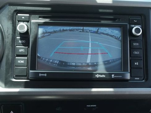 Used 2019 Toyota Tacoma SR5 RWD image 26
