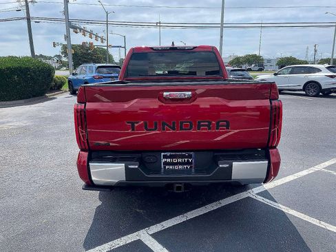 Used 2025 Toyota Tundra Limited AWD/4WD image 5