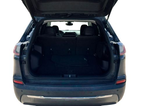 Used 2020 Jeep Cherokee Limited FWD image 19