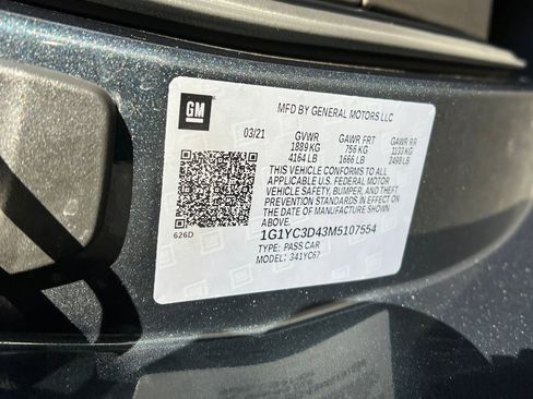 Used 2021 Chevrolet Corvette Stingray Premium Conv w/ Z51 Performance Package image 24