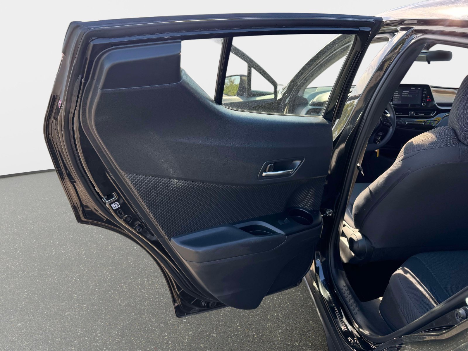 Certified 2021 Toyota C-HR LE FWD image 18