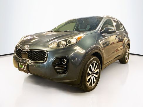 Used 2017 Kia Sportage EX w/ EX Technology Package image 3